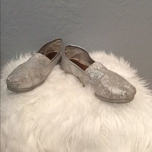Toms women’s sparkling shoes size 10W